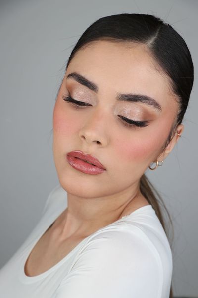Light  Makeups